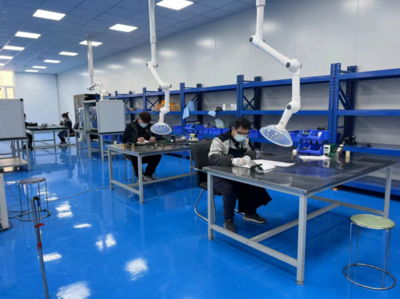 寶山7家企業(yè)入選市級(jí)科技小巨人名單，電子科技研發(fā)成亮點(diǎn)